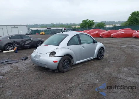 2002 Volkswagen New Beetle Gls from USA, damaged, VIN 3VWCK21C42M455605